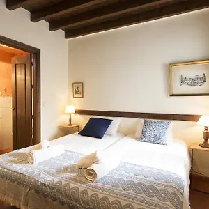 Puerta Elvira Centro Free Parking Apartment Granada